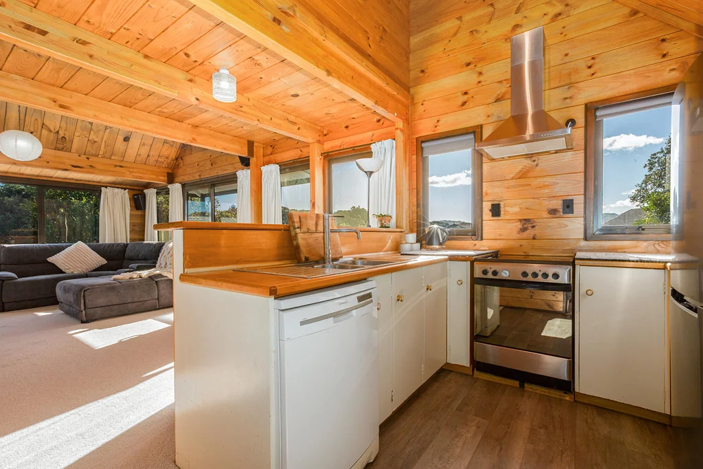 Whitby 3ਬੈੱਡਰੂਮ Private Lockwood Gem - Offers Over $780,000