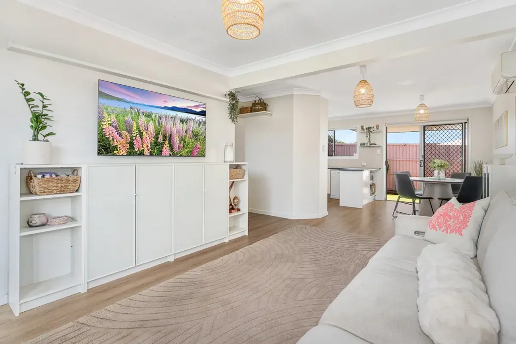 Bracken Ridge 3 Slaapkamer Stylish, Move-In Ready Townhome with Palm Springs-Inspired Courtyard