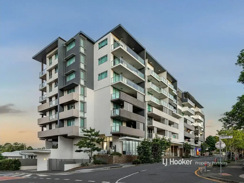 Upper Mount Gravatt 1Moenga Stunning Location, Stylish Unit, Spectacular Investment!