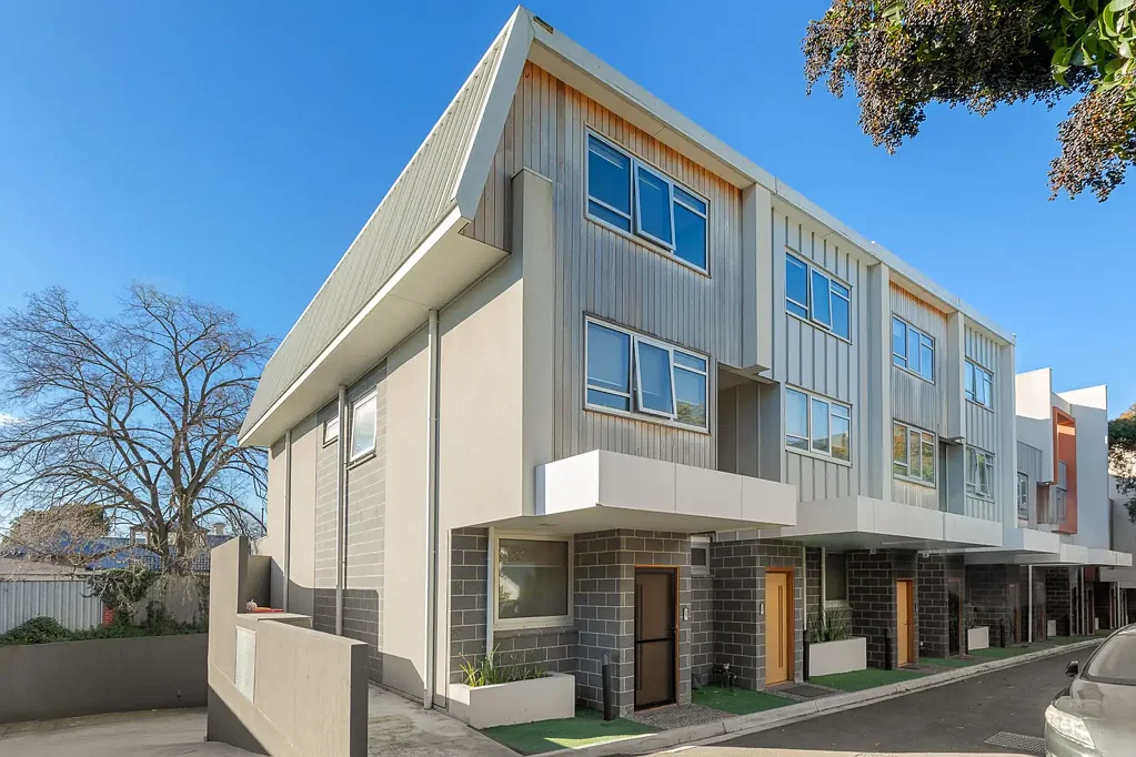 Sophisticated town residence in highly sought-after location.