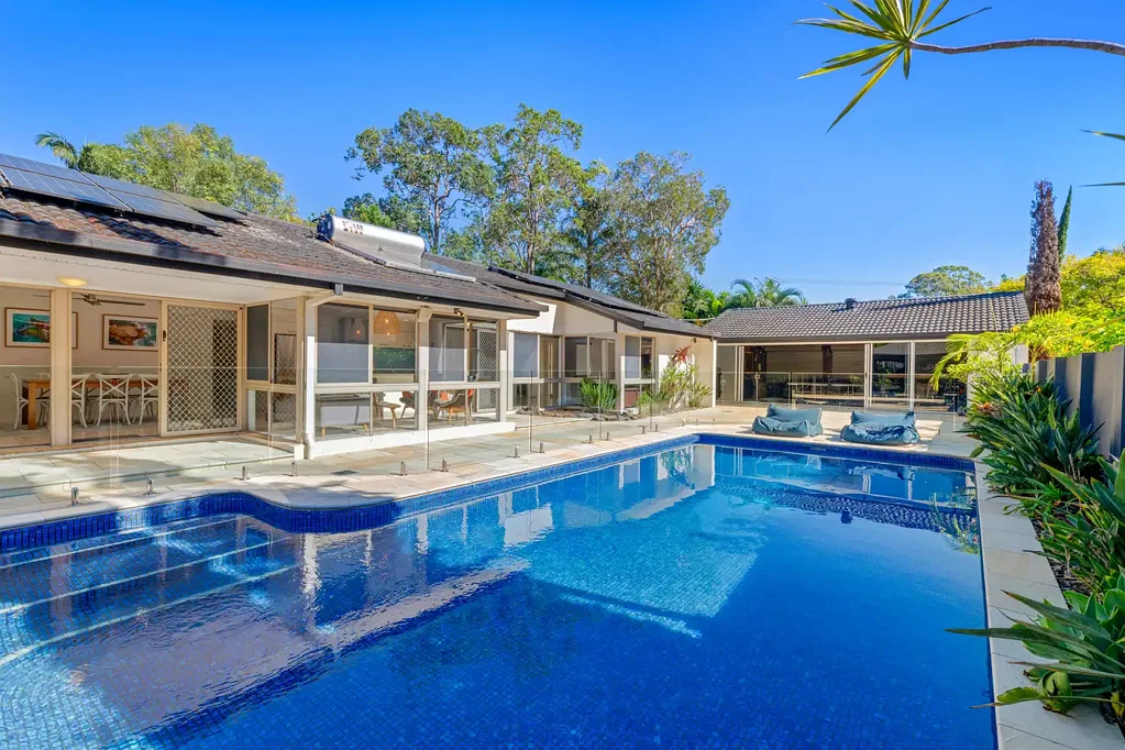 1 Evans Drive, Benowa, QLD 4217