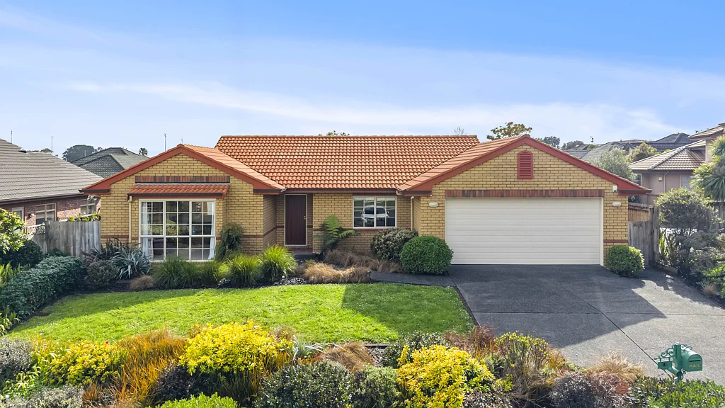 18 Pippen Court, Henderson, Waitakere City, Auckland