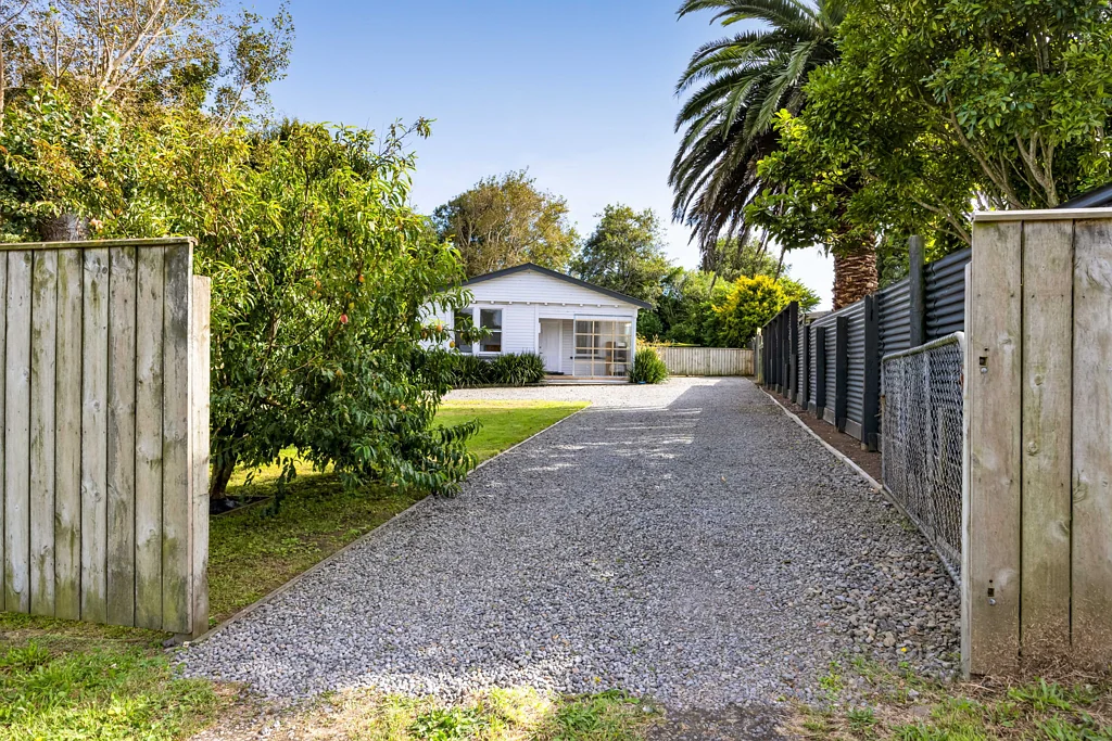 Manaia 2房  Great location with room to move