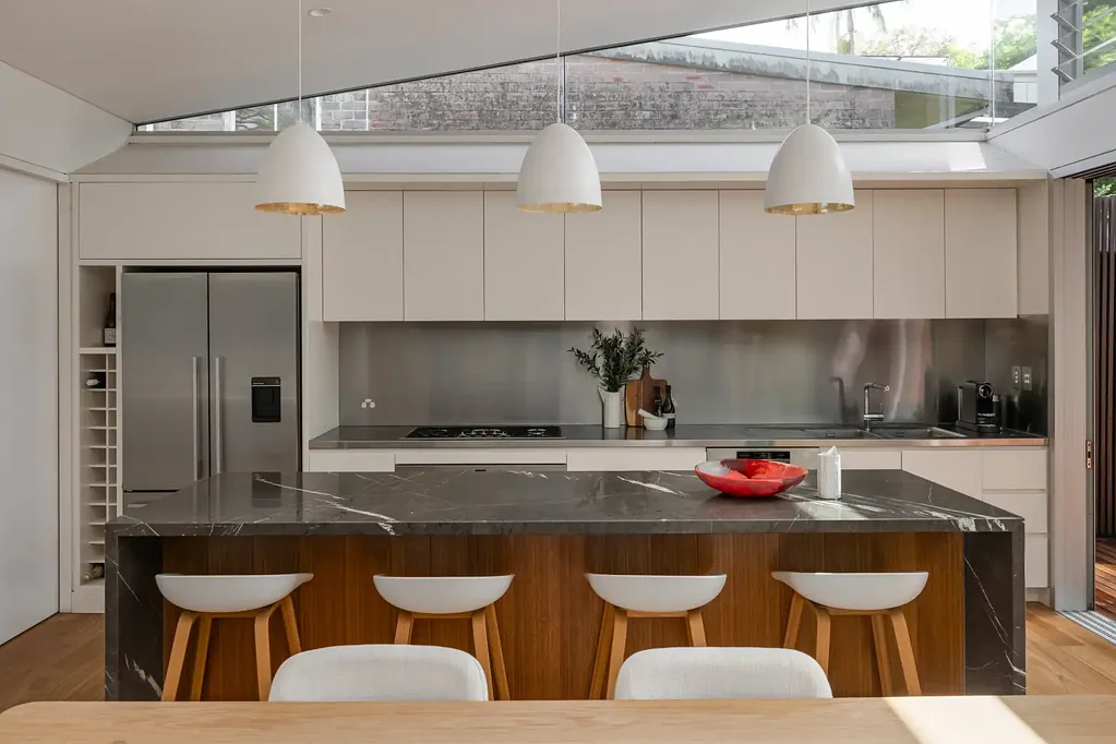 Chatswood 5غرفة نوم Exquisite Federation Charm with Modern Luxury