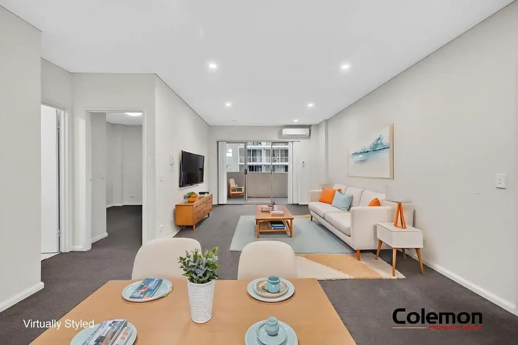 Warwick Farm 2房  Spacious Apartment with Huge Wrap-Around Balcony