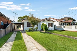 43 Daphne Avenue, Bankstown