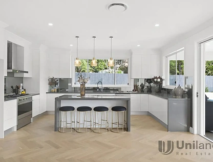 2 Ashmore Avenue, Pymble, NSW 2073, 5 rūma, 4 rūma horoi, House