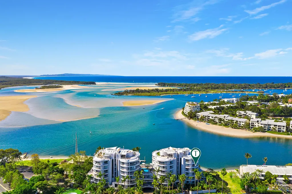 Noosaville 2ห้องนอน Noosa River & National Park Views with 2 living areas!