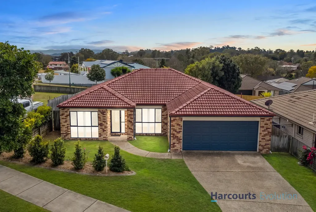 Redbank Plains 4Kwarto Spacious Family Living on a Generous 618m² Block - Ready to Move In