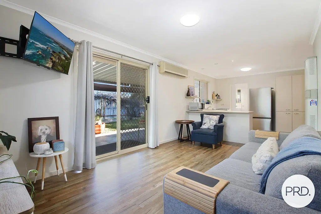 Wodonga 2房  PRIVATE LIVING WITH A SURPRISINGLY SPACIOUS BACKYARD