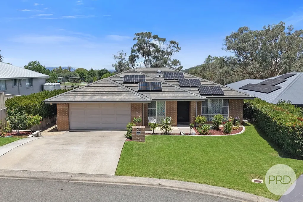 24 Snape Street, Quirindi, NSW 2343