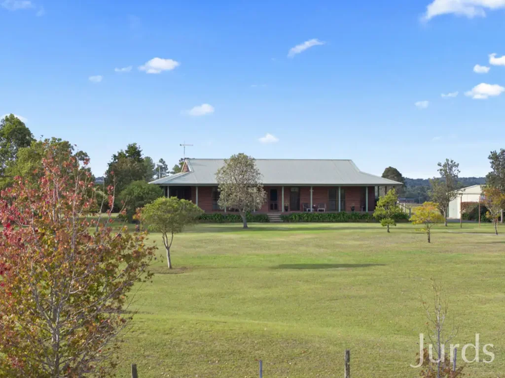 155 Barraba Lane, Quorrobolong, NSW 2325