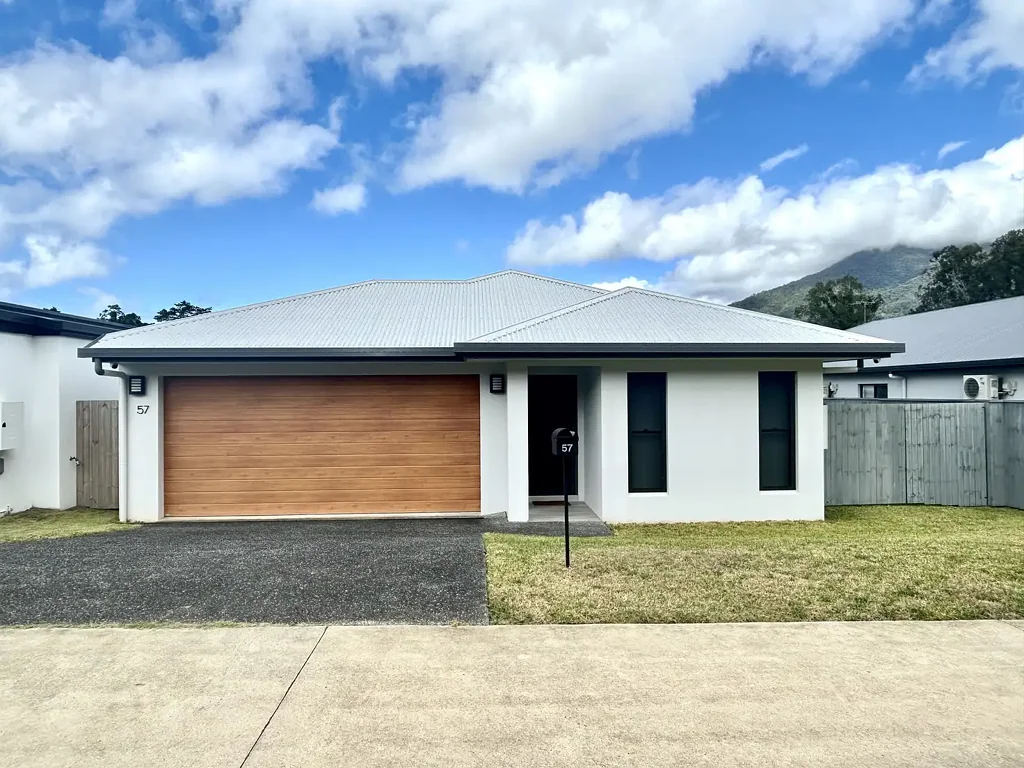 Modern Fully Furnished Family Home – 4 Bedrooms + Media Room
