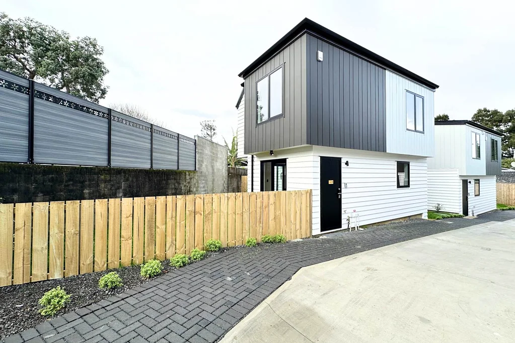 Pakuranga Heights 3Phòng ngủ Affordable Modern Home in Prime Pakuranga Heights