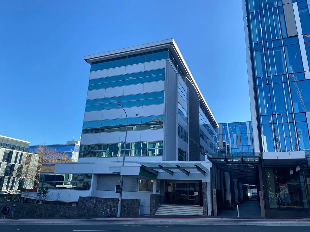 Auckland Central ICONIC KIWI OFFICE BUILDING