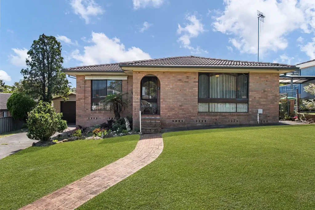 6 Hibiscus Close, Bateau Bay, NSW 2261