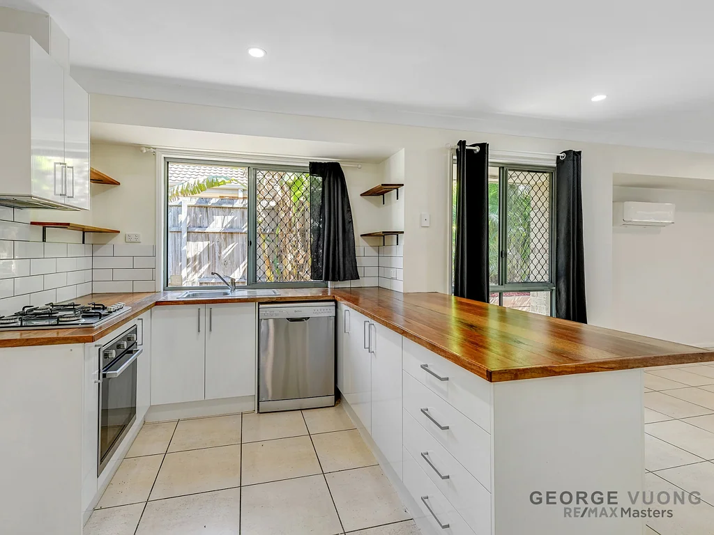 16 Scarlet Pl, Forest Lake, QLD 4078