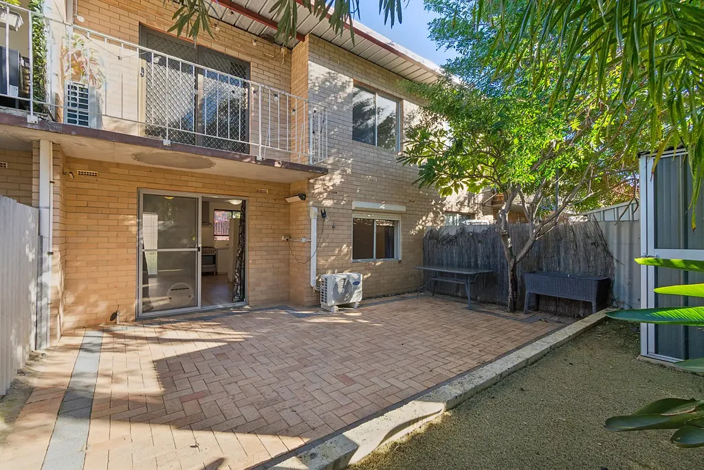 Osborne Park 1房  MAIN STREET'S COURTYARD DELIGHT!