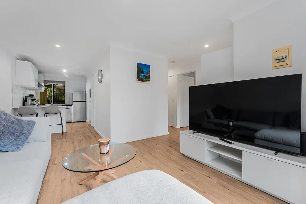 Bayswater 2房  Quiet, Renovated & Ready!