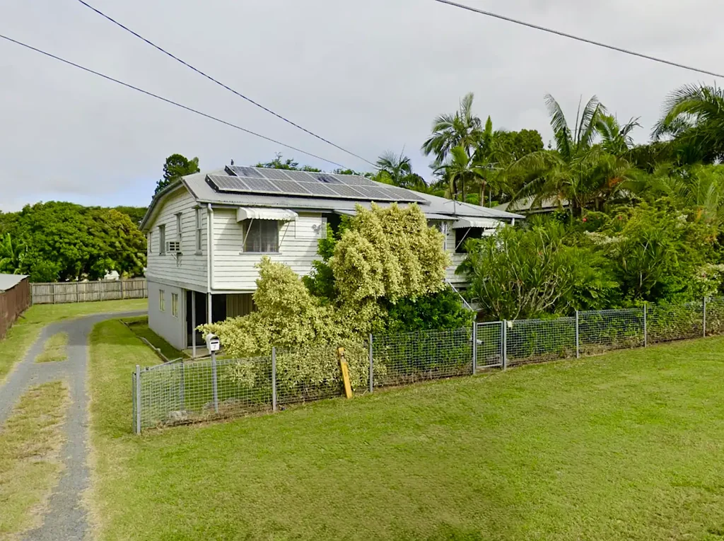 7 Russell Street, Silkstone, QLD 4304