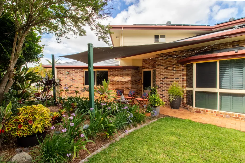 Address Withheld, Carindale, QLD 4152