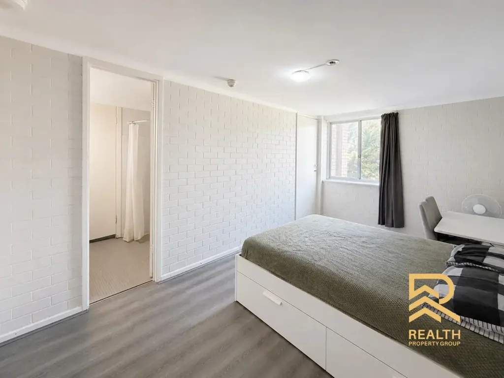 Light-Filled 1-Bedroom Apartment in the Heart of East Perth