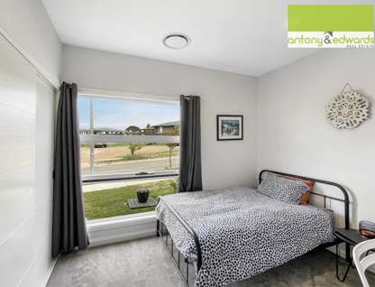 2 Aston Martin Drive, Goulburn, NSW 2580, 3 Bedrooms, 2 Bathrooms, Apartment