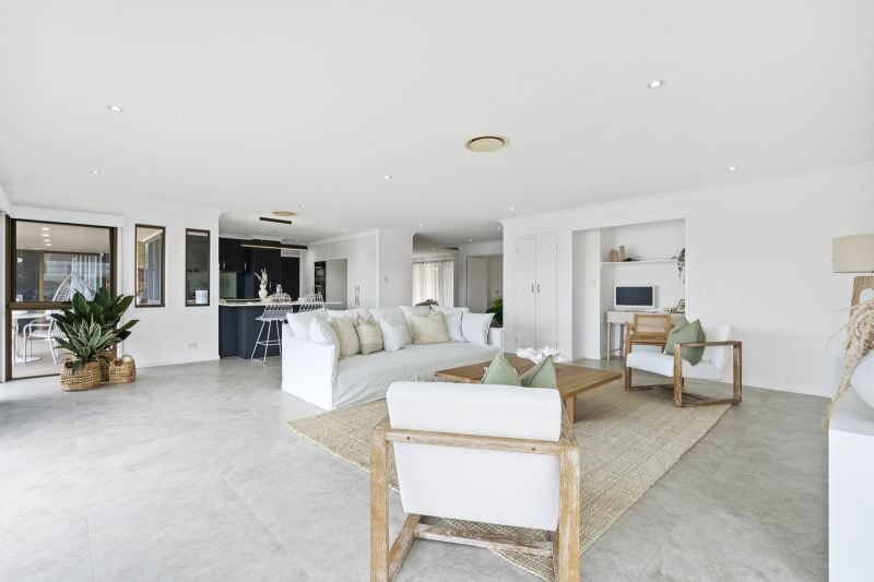 14 WAU AV, RUNAWAY BAY QLD 4216, 0 Bedrooms, 0 Bathrooms, House