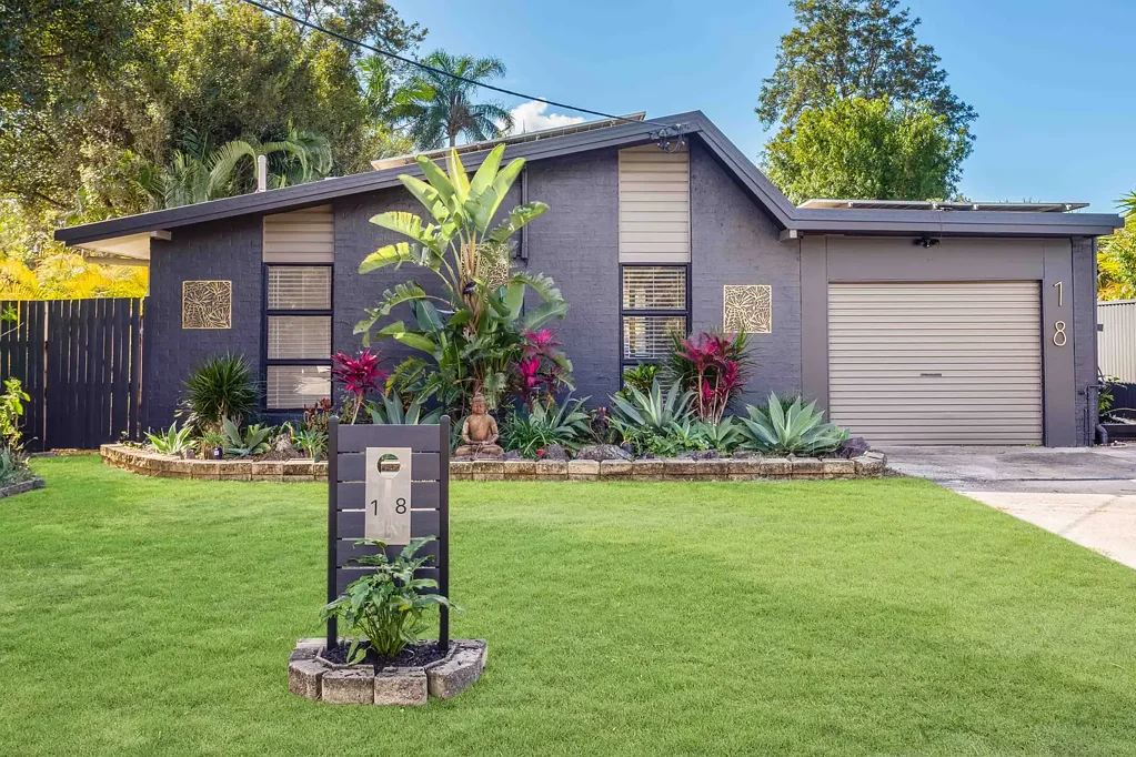 Morayfield 4 Bedroom Side Access, Large Block, Shed