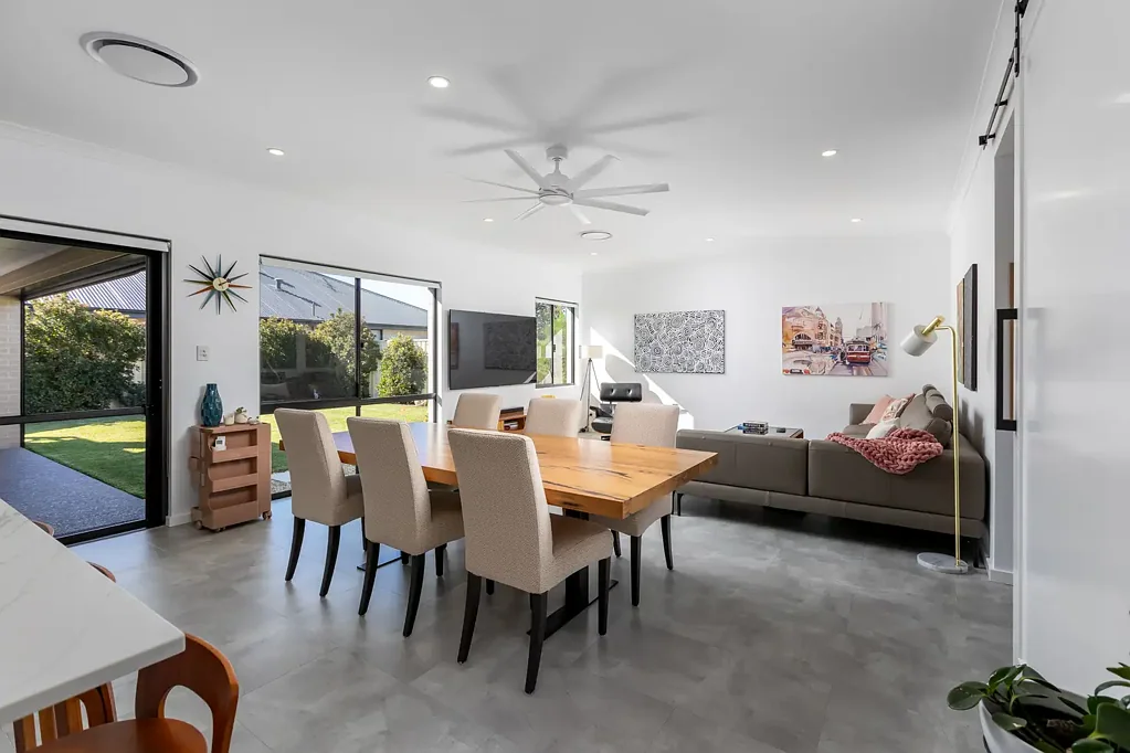 90 Switchback Parade, West Busselton, WA 6280