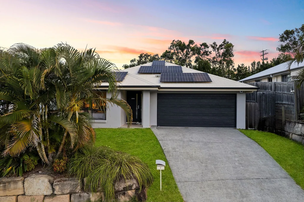 7 Sturt Street, Oxenford, QLD 4210