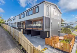 5/18 Riverview Road, New Lynn