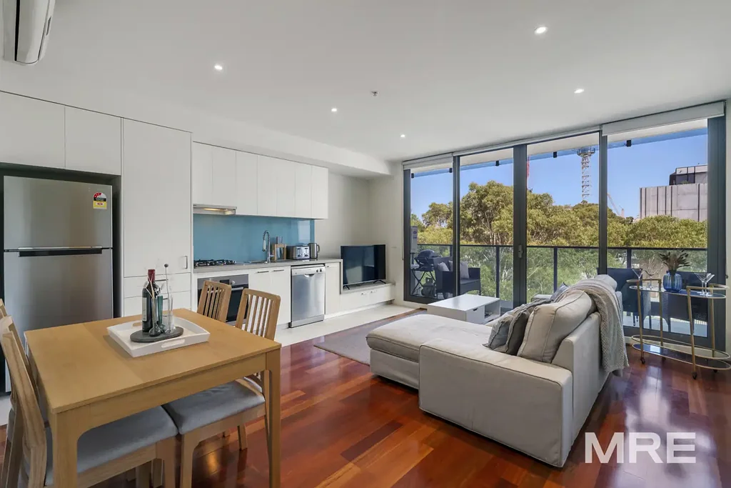 Stylish furnished apartment in the heart of South Yarra