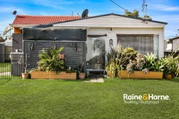 13 COONANGA AVE, Budgewoi