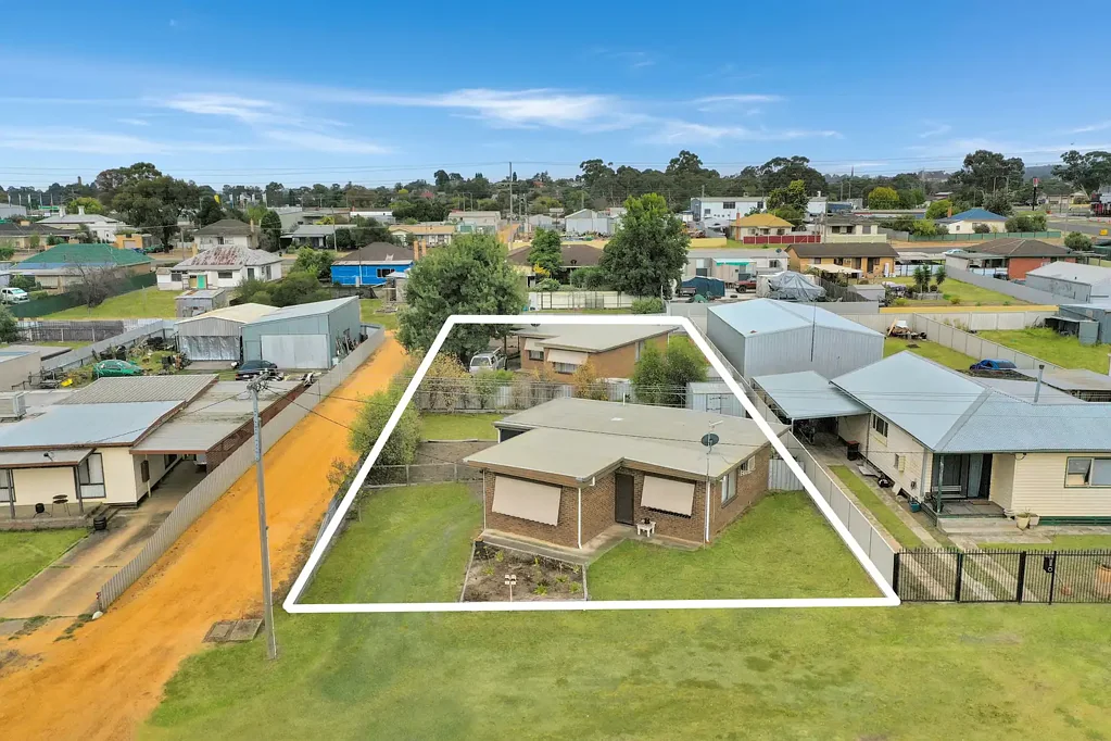 1 - 2/23 Burgh St, Stawell, VIC 3380
