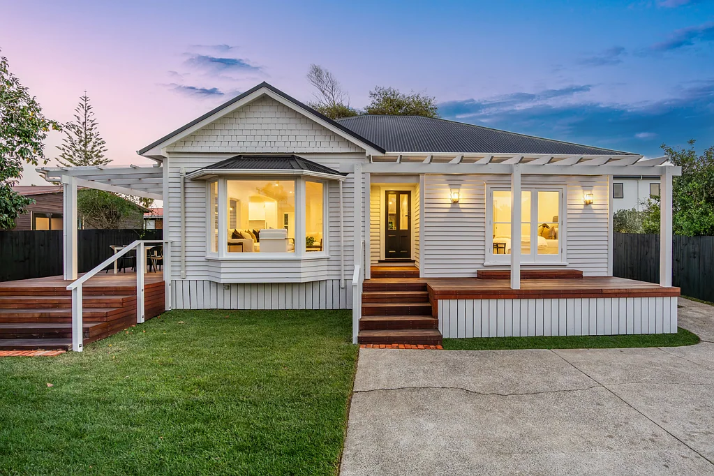 Waterview 4Habitaciones Immaculate Modern Character in Top Location
