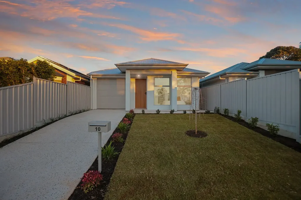 10 Russell Avenue, Seacombe Gardens, SA 5047