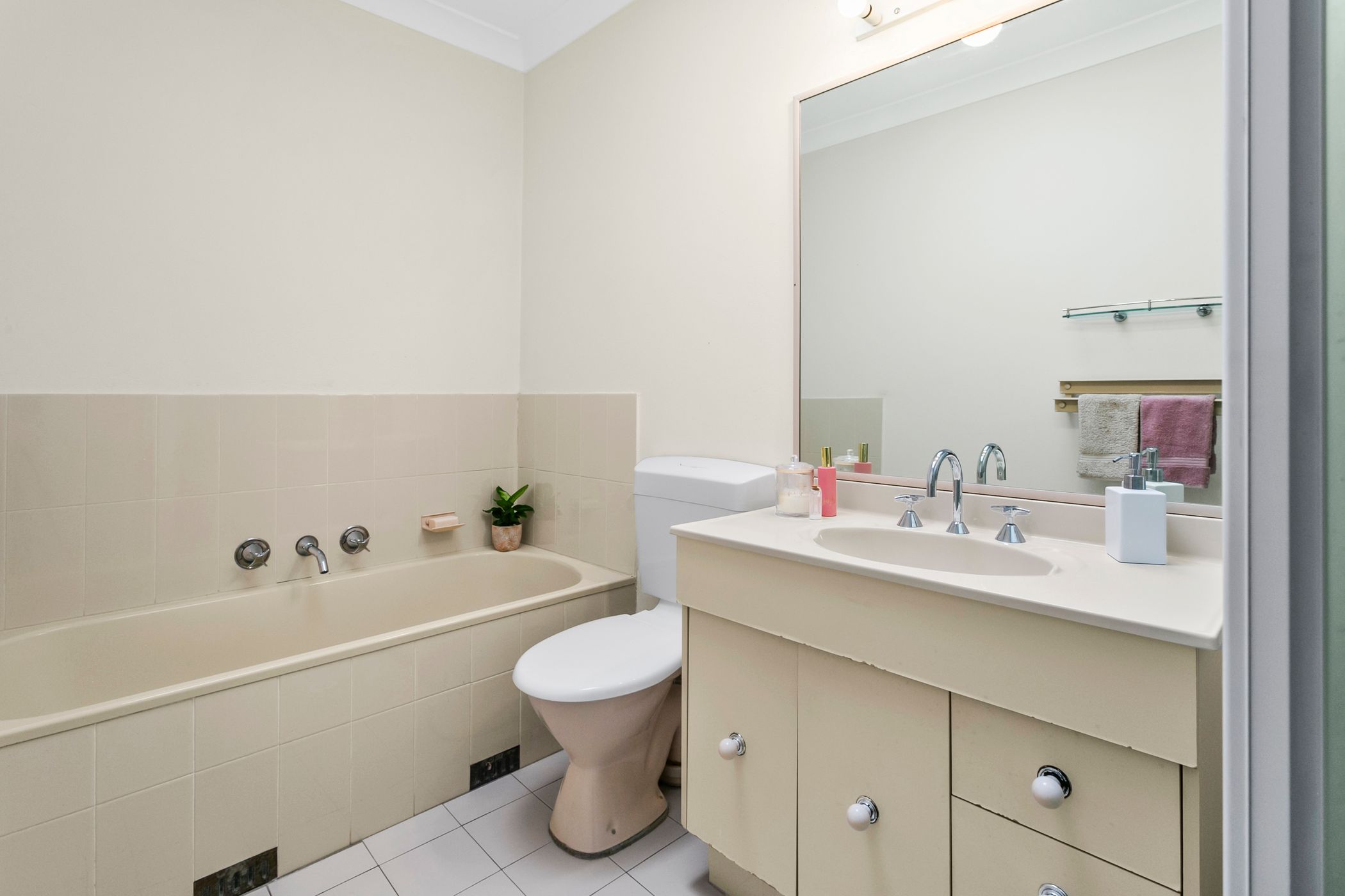 GLEN EAGLES UNIT 34 26 MACPHERSON ST, WARRIEWOOD NSW 2102, 0房, 0浴, Townhouse