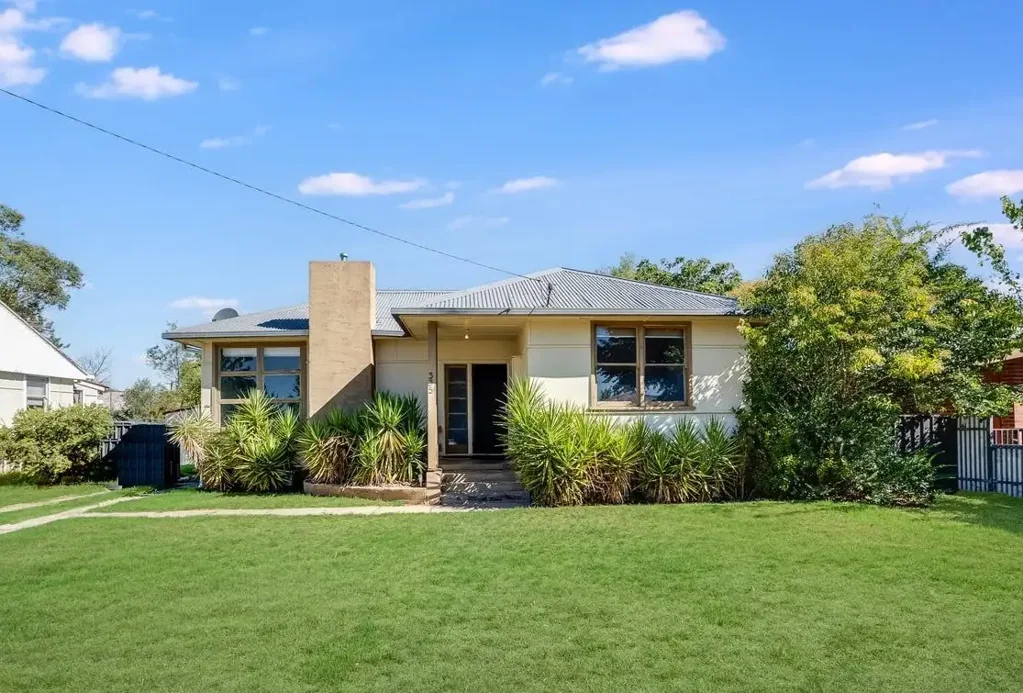 Neat 3 Bedroom Home