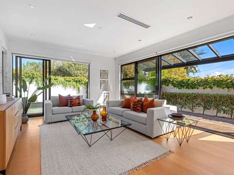Remuera 4房 5年新现代奢宅，Remuera核心地带，双文法校网，名流圈层入场券！ Modern Luxury in Central Remuera – DGZ Excellence