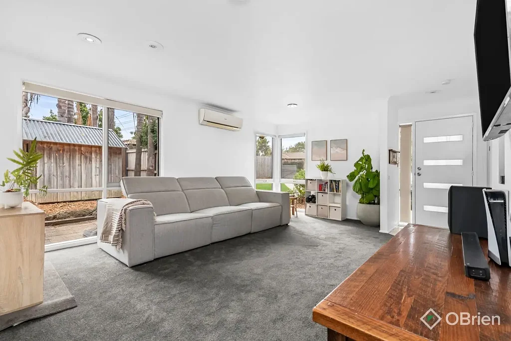 70 Clarendon Drive, Somerville, VIC 3912