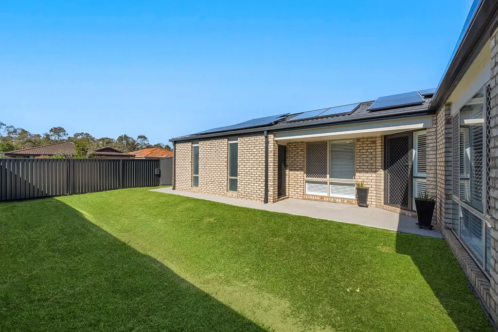 Bracken Ridge 4房 精美翻新，位置优越，即刻入住 Beautifully Renovated, Perfectly Positioned & Ready to Enjoy