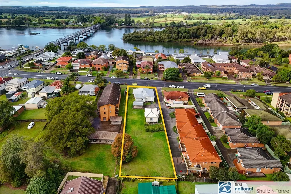Taree 5房  Renovated Character Home with Modern Granny Flat