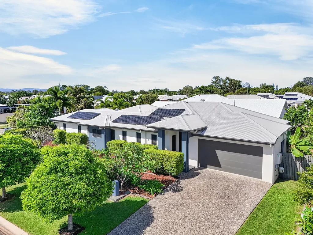 Mount Low 4房  Privacy + lifestyle = a northern beaches address that has it all
