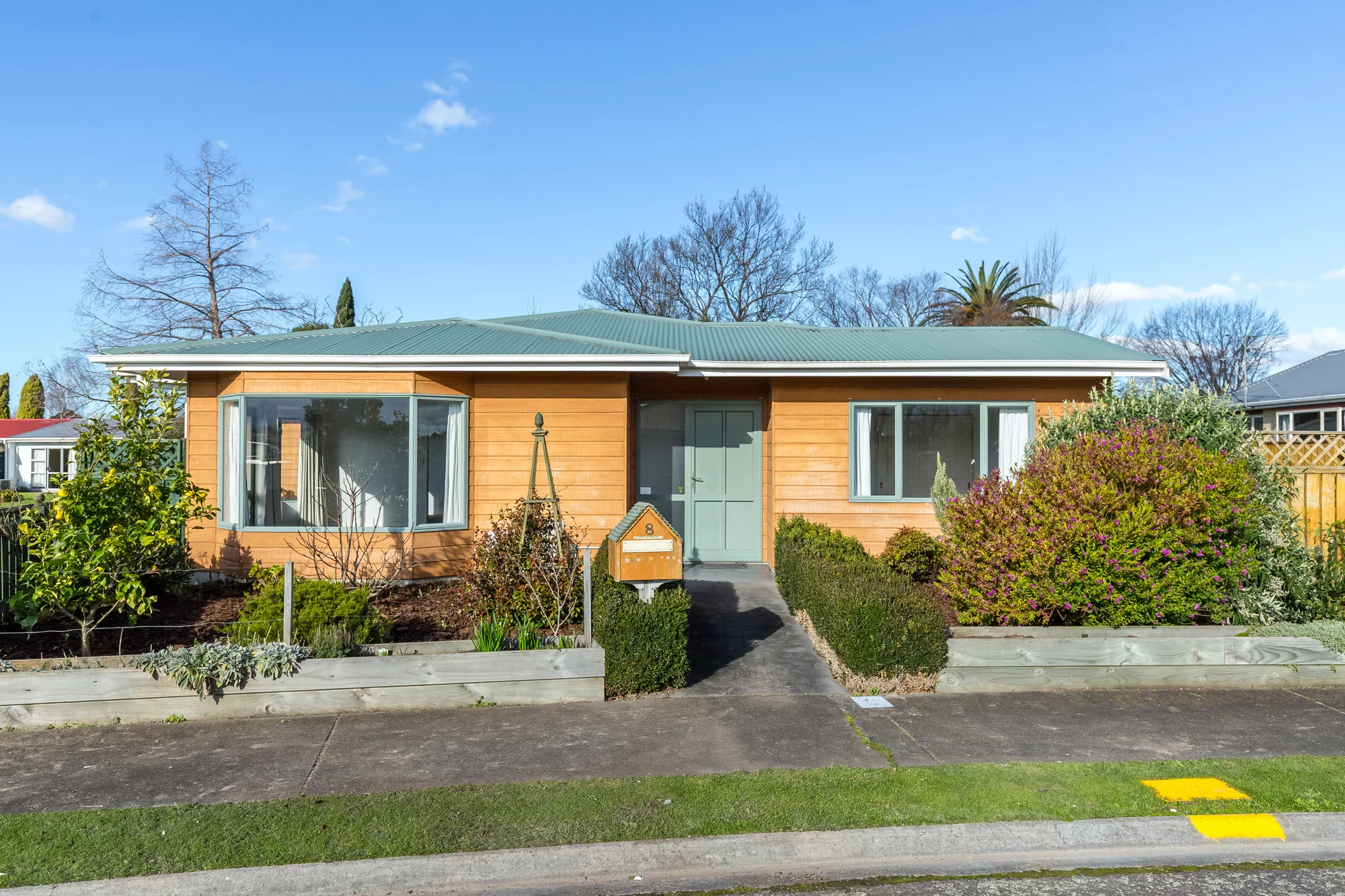 Masterton 2房  Sun-filled living with endless options