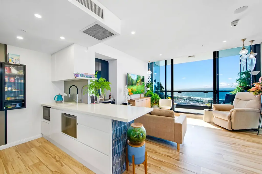 3909/2 Como Crescent, Southport, QLD 4215