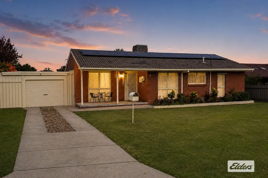 Springdale Heights 3房  Quality updated brick home - rent back option preferred.