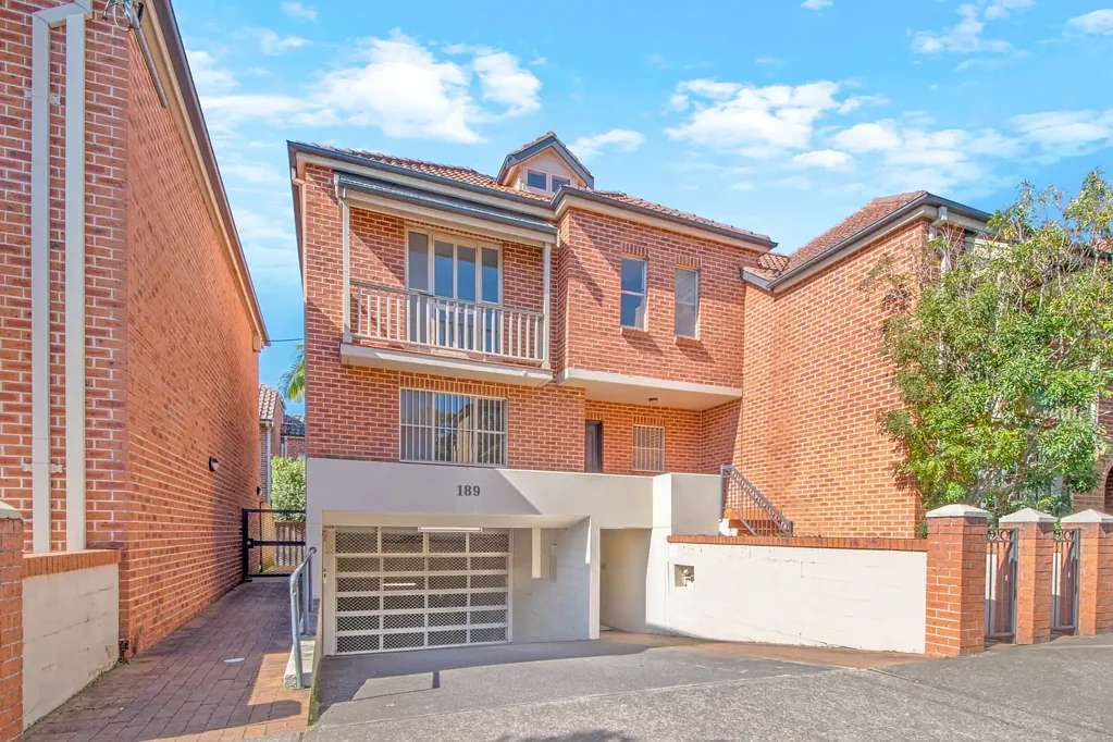 Renovated Three-Bedroom Townhouse in Prime Neutral Bay
