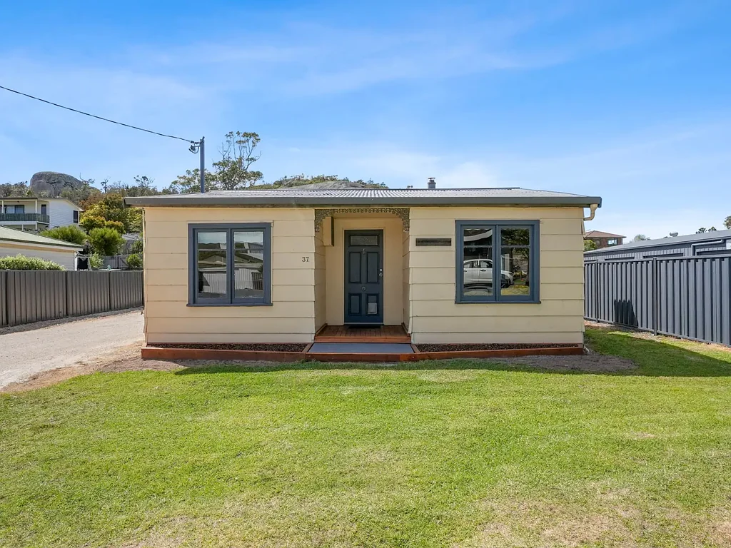 37 Burgess Street, Bicheno, TAS 7215