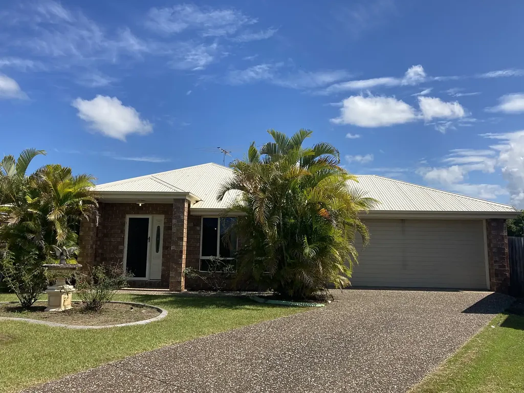 Spacious Living on a Generous 718sqm Block